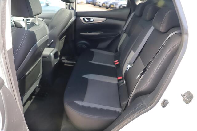 Nissan QASHQAI 1.2 N-Connecta Panoramadak Navigatie Achteruitrijcamera Clima Cruise Bluetooth