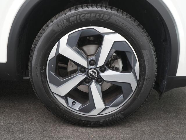 Nissan QASHQAI 1.3 MHEV 160 Xtronic N-Connecta - RIJKLAARPRIJS - All Seasonbanden - Adaptive Cruise Control - Rondomzichtcamera - Panoramadak - Trekhaak