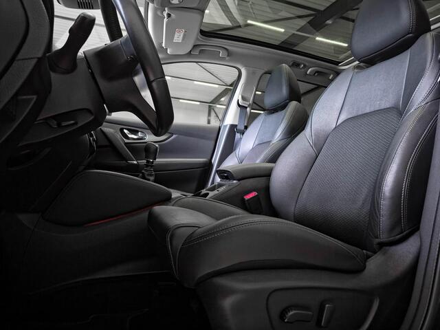 Nissan QASHQAI 1.3 DIG-T Tekna | Trekhaak | Panoramadak | Topview | Dealer onderhouden |