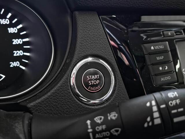 Nissan QASHQAI 1.3 DIG-T Tekna | Trekhaak | Panoramadak | Topview | Dealer onderhouden |