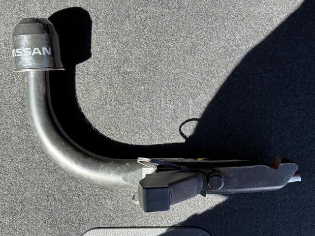 Nissan QASHQAI 1.3 DIG-T Tekna + / Afneembare Trekhaak / Navigatie / Apple Carplay/Android Auto / Achteruit-/360 Camera / Panoramadak / Elektrisch verstelbare stoelen / Winterset /
