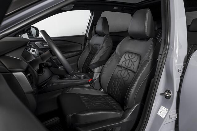 Nissan QASHQAI 1.3 MHEV Xtronic 158 PK Tekna | Pano | Memory | Matrix LED | Winterpakket | Dig. Cockpit | Adapt. Cruise | 360 Camera | NAV+App. Connect | ECC | Elek Klep | LM 19" | 3262