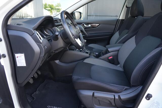 Nissan QASHQAI 1.3 DIG-T Design Edition 141pk Panoramadak/Navigatie/360Camera