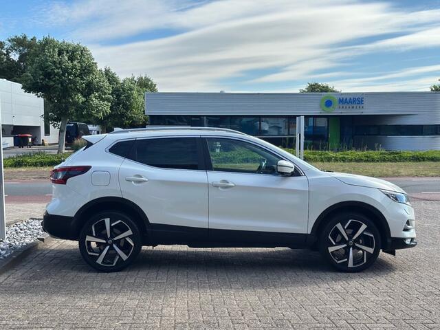 Nissan QASHQAI 1.3 DIG-T Tekna Dealer onderhouden '' Trekhaak - Pano - Allseasonbanden ''