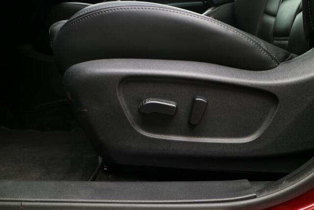 Nissan QASHQAI 1.3 DIG-T Premium Edition | Automaat | Trekhaak! | 360 Camera |