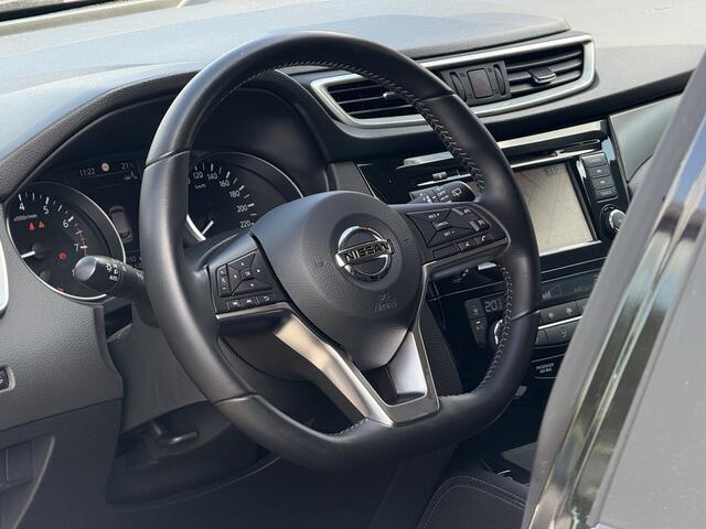 Nissan QASHQAI 1.3 DIG-T Tekna + Dodehoek / Navi / 360* Camera / Panodak