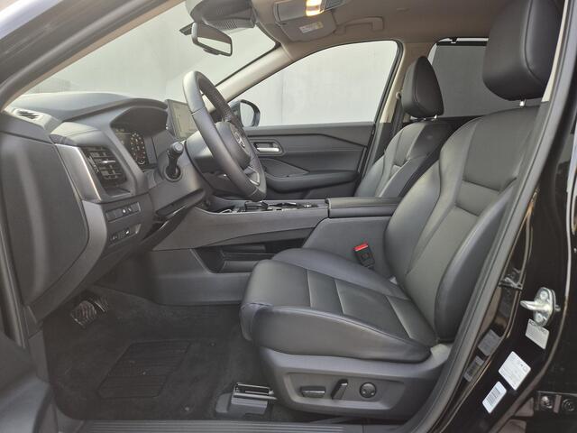 Nissan X-TRAIL Nissan X-trail 1.5 e-Power Tekna Automaat / Fabrieksgarantie tot 05-2028 / Dealer onderhouden / All Season banden / Stuur-, Stoel en Achterbank verwarming / Head Up Display / Elektrische achterklep / Rondomzicht camera / Adaptief CC /