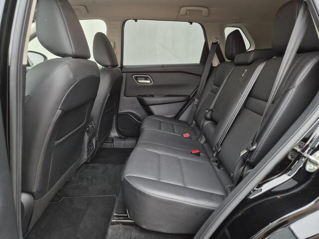 Nissan X-TRAIL 1.5 e-4orce Tekna 4WD Automaat / Fabrieksgarantie tot 10-2027<100.000 / Dealer onderhouden / All Season banden / Trekgewicht 1800 kg / Head Up Display / Elektrische achterklep / Adaptief cruise control / Rondomzicht camera /