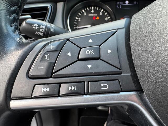 Nissan X-TRAIL 1.3 DIG-T N-Tec / Trekhaak (1.500KG) / Panoramadak / 100% dealer onderhouden / Cruise Control / Airco / Elektrische Achterklep / 18' Lichtemetalen Velgen / Apple Carplay&Android Auto / Navigatie /