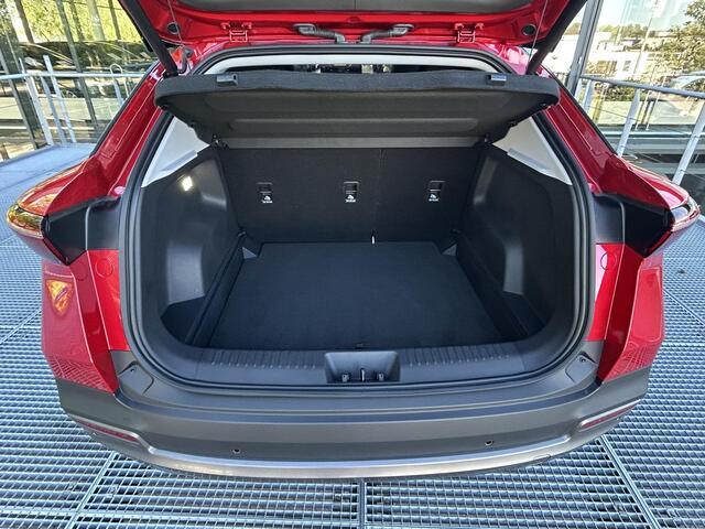 Omoda 5 Premium 61 kWh | 7 JAAR FABRIEKSGARANTIE