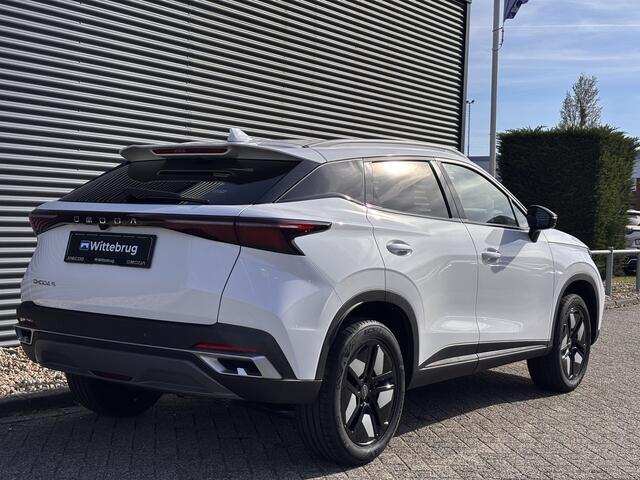 Omoda 5 SHS 1.6 T-GDi SHS-H Premium BPM en Inruilvoordeel: Hybride Automaat met Lederen bekleding, Navigatie en 360 graden Camera Uit voorraad leverbaar!