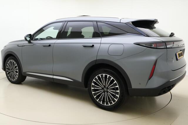 Omoda 9 Premium Hybride 537 PK Automaat | NIEUW MODEL | DEMO | Mat lak | Schuif/kanteldak | Lederen bekleding | Massagestoelen | Keyless | Stoel & Stuurverwarming | 7 jaar garantie