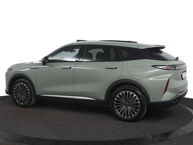 Omoda 9 1.5T-GDi SHS-P Premium - Panoramadak - 140km actieradius plug in hybride - Parkeerhulp voor en achter Direct leverbaar