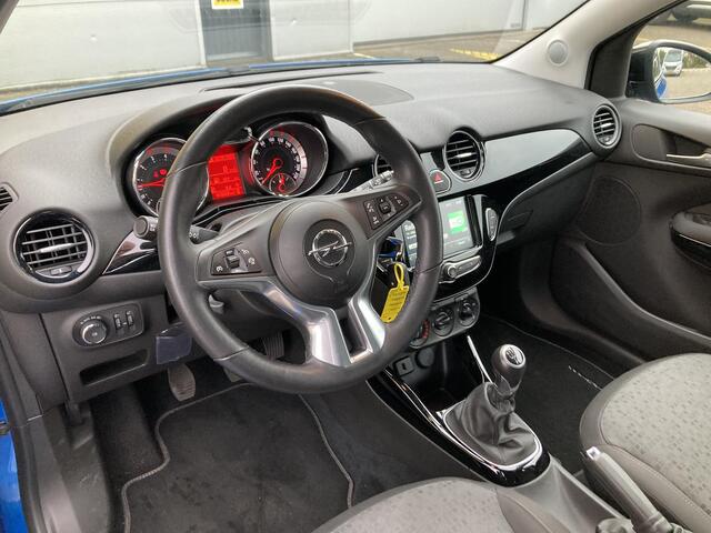 Opel ADAM 1.0 Turbo 90pk BlitZ | Navigatie | Airco | Cruise control | Lage km stand | Stoel- en stuurverwarming | Apple Carplay/ Android auto | Lichtmetalen velgen | Zwart dak