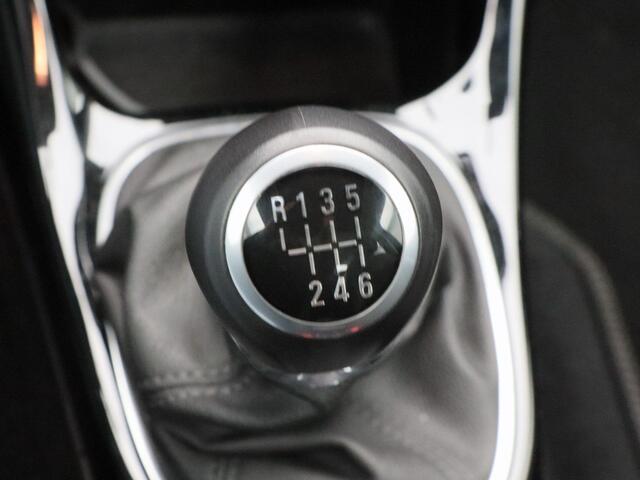 Opel ADAM 1.0 Turbo Rocks Online Edition | Open Dak | Parkeersensoren | Cruise Control | CarPlay | Stoel/Stuur verwarming | 17 Inch | 33.033 Km !!