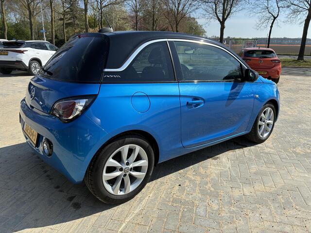 Opel ADAM 1.0 Turbo 90pk BlitZ | Navigatie | Airco | Cruise control | Lage km stand | Stoel- en stuurverwarming | Apple Carplay/ Android auto | Lichtmetalen velgen | Zwart dak