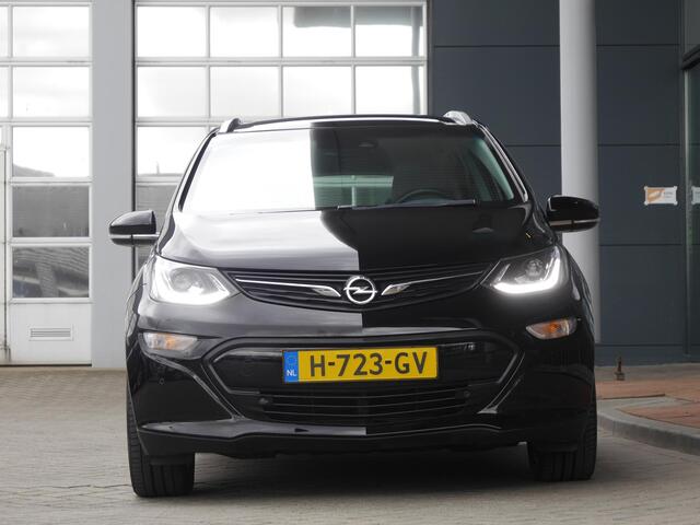 Opel AMPERA Ampera-e Business 60 kWh | Lage km.stand | Stoel en stuurverwarming | 1ste eigenaar | Trekhaak voor fietsendrager | Xenon | Lichtmetalen velgen | Keyless entry en start | Cruise control | DAB | Climate control