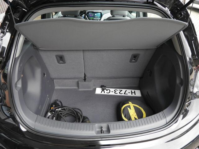 Opel AMPERA Ampera-e Business 60 kWh | Lage km.stand | Stoel en stuurverwarming | 1ste eigenaar | Trekhaak voor fietsendrager | Xenon | Lichtmetalen velgen | Keyless entry en start | Cruise control | DAB | Climate control