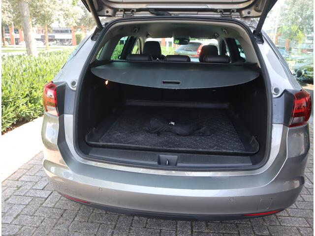 Opel ASTRA Sports Tourer 1.4 Innovation / Trekhaak