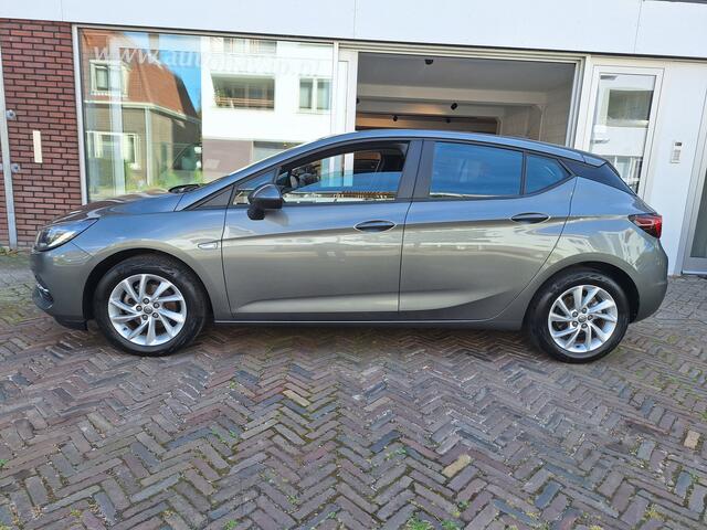 Opel ASTRA 1.2 Edition slechts 5.509 km./NL-auto/1e Eig/garantie