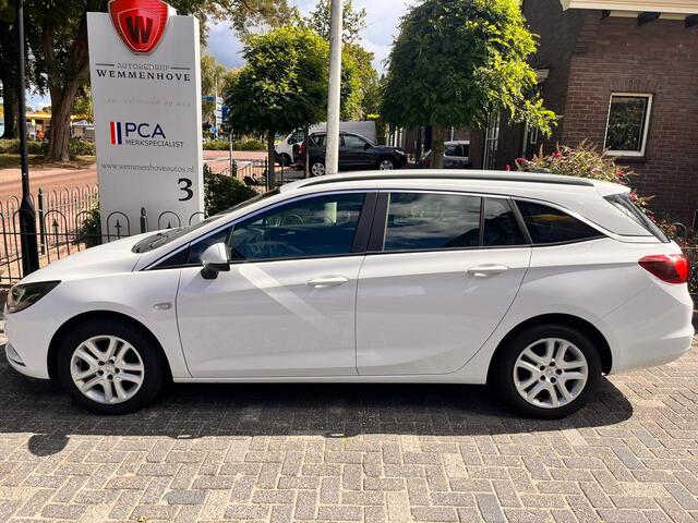 Opel ASTRA Sports Tourer 1.0 Turbo Business