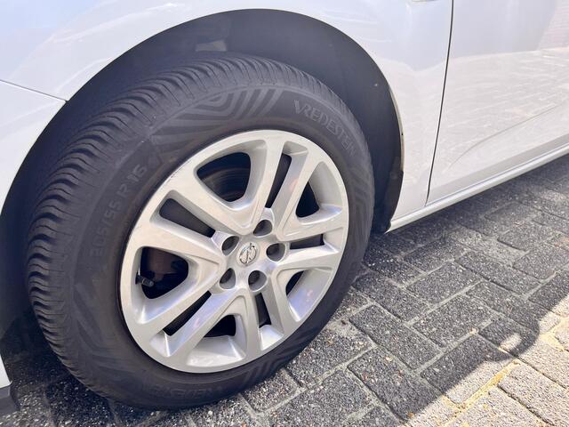Opel ASTRA Sports Tourer 1.0 Turbo Business