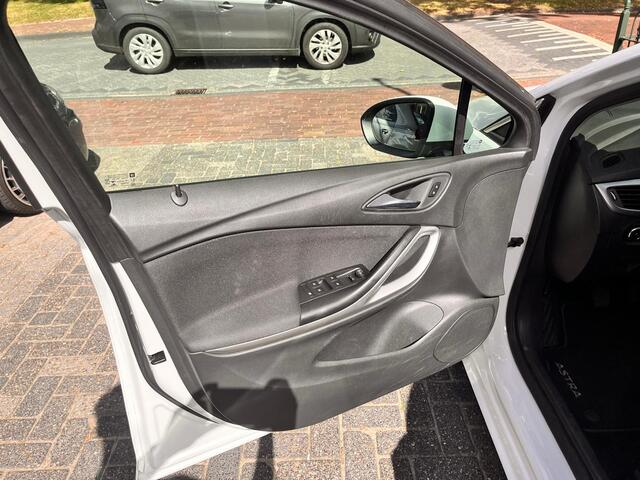 Opel ASTRA Sports Tourer 1.0 Turbo Business