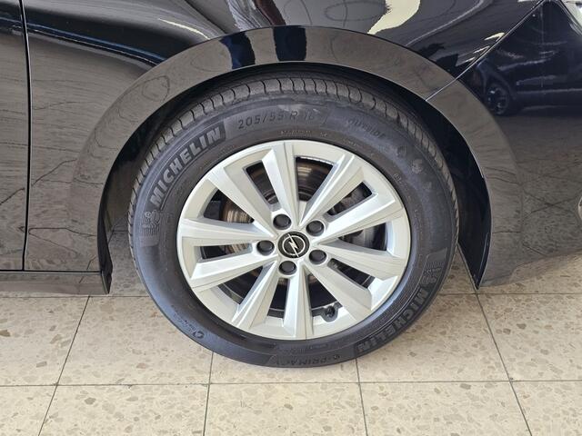 Opel ASTRA 1.2 Level 2