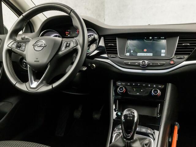 Opel ASTRA Sports Tourer 1.2 Sport (APPLE CARPLAY, NAVIGATIE, ADAPTIVE CRUISE, CLIMATE, CAMERA, TREKHAAK, LEDER, SPORTSTOELEN, PARKEERSENSOREN, LED KOPLAMPEN, DAB+, NIEUWSTAAT)