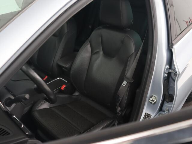 Opel ASTRA 1.0 Turbo Innovation | Leder | Stoel & stuurverwarming | Trekhaak | Camera | Matrix LED | Navigatie | Carplay | Comfortstoelen | Keyless | Park Assist | Climate control