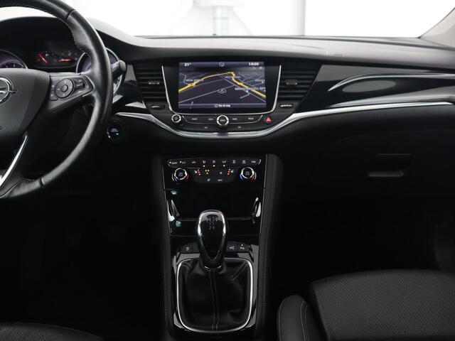 Opel ASTRA 1.0 Turbo Innovation | Leder | Stoel & stuurverwarming | Trekhaak | Camera | Matrix LED | Navigatie | Carplay | Comfortstoelen | Keyless | Park Assist | Climate control