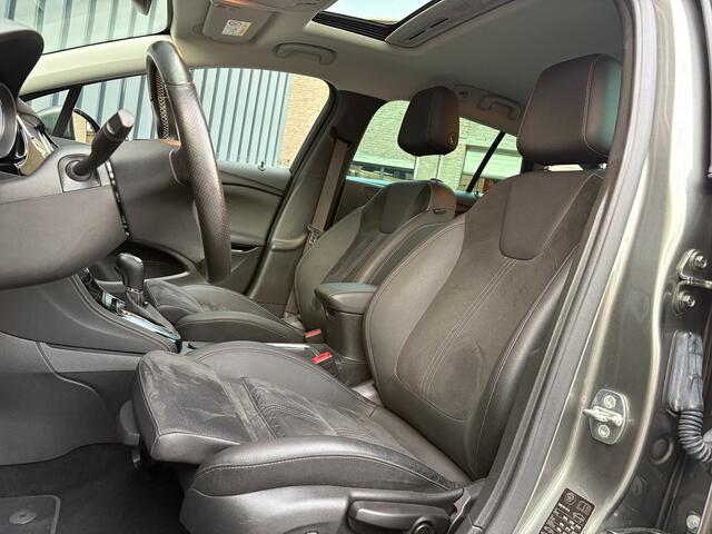 Opel ASTRA Sports Tourer 1.6 Turbo 200Pk Innovation | Trekhaak | IntelliLux Led | Elk. A-klep | 18'' Bi Color | Prijs Rijklaar!!