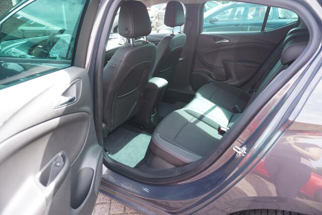 Opel ASTRA 1.4 Innovation NAVI CLIMA BOTSHERKENNING
