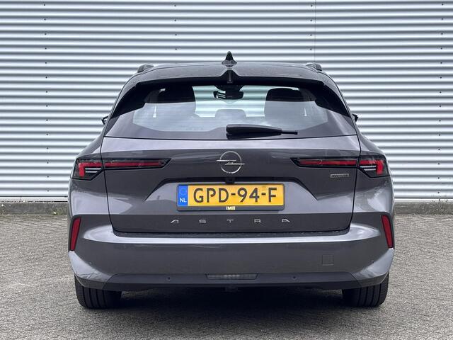 Opel ASTRA ST 1.6 Turbo 180pk HYbrid e-EAT8 | TREKHAAK | ADAPTIVE CRUISE | 180° CAMERA | DRAADLOOS LADEN | 17 INCH | FULL LED | ISOFIX |