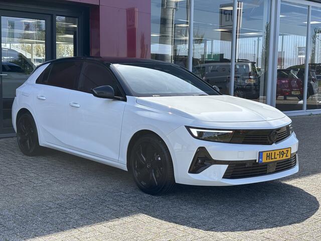 Opel ASTRA 1.2 Turbo GS | Automaat | Apple/Android CarPlay. Let op, rijdende auto. Niet altijd aanwezig!