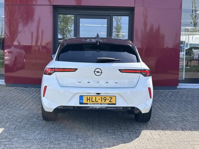 Opel ASTRA 1.2 Turbo GS | Automaat | Apple/Android CarPlay. Let op, rijdende auto. Niet altijd aanwezig!