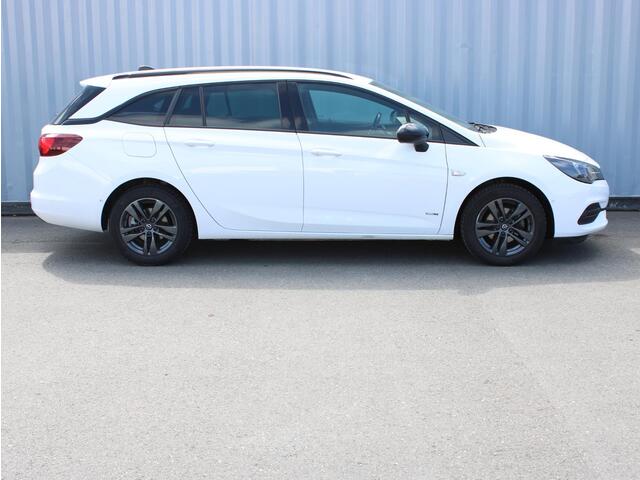 Opel ASTRA Sports Tourer 1.2T 110 Design & Tech NAVI/CAMERA/TREKH.