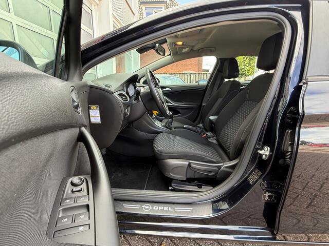 Opel ASTRA 1.0 Business Executive Navi Clima Cruise Pdc