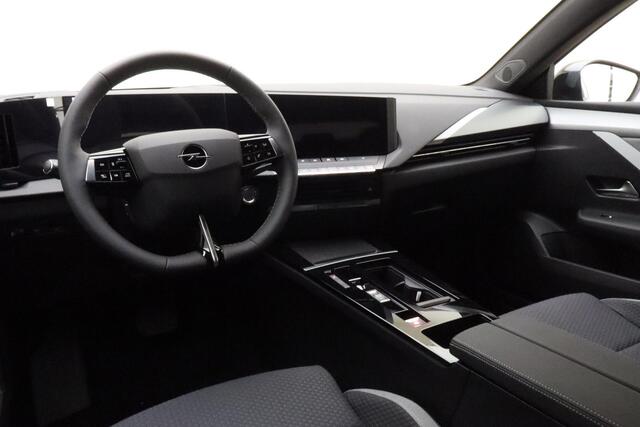 Opel ASTRA Electric 54 kWh Business Edition | DEMO | Navigatie | Adapt. Cruise control | Camera | Climate control | Stoel- en stuurverwarming | Warmtepomp