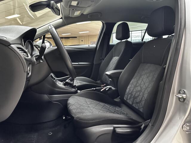 Opel ASTRA Sports Tourer 1.0 Turbo 120 Jaar Edition /Apple + Android /DAB+! /Navi /Climat /Cruise /Elek. pakket /Bluetooth /Regensensor /16"LMV /Extra getint glas /PDC V+A /LED Dagrijverl. /Dakrails.