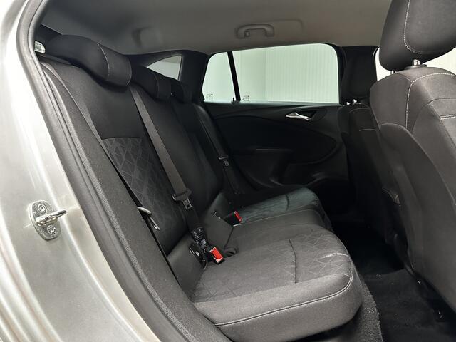 Opel ASTRA Sports Tourer 1.0 Turbo 120 Jaar Edition /Apple + Android /DAB+! /Navi /Climat /Cruise /Elek. pakket /Bluetooth /Regensensor /16"LMV /Extra getint glas /PDC V+A /LED Dagrijverl. /Dakrails.