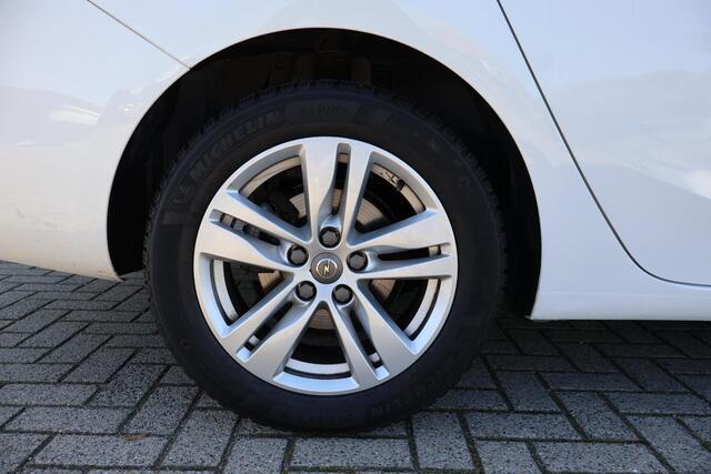 Opel ASTRA Sports Tourer 1.2 Edition NL-Auto | 2e Eigenaar | Volledig Onderh. | BTW | Camera | Carplay | Start/Stop | Cruise | Led | DAB Radio | PDC