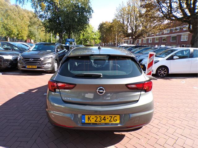 Opel ASTRA 1.2 Edition CAMERA NAVI TELEFOON CRUISECONTOL NAP......