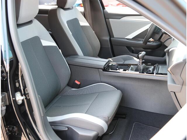 Opel ASTRA Sports Tourer 1.2 Turbo Business Edition