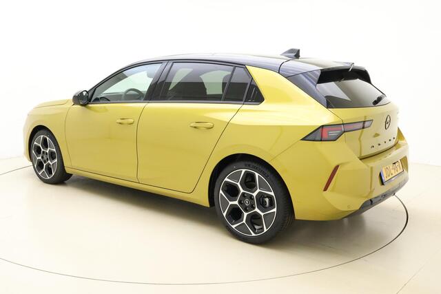 Opel ASTRA 1.2 Turbo GS 130 PK Automaat | DEMO | Navigatie | Camera | 18" Lichtmetaen velgen | Camera | Panoramadak | Zwart dak