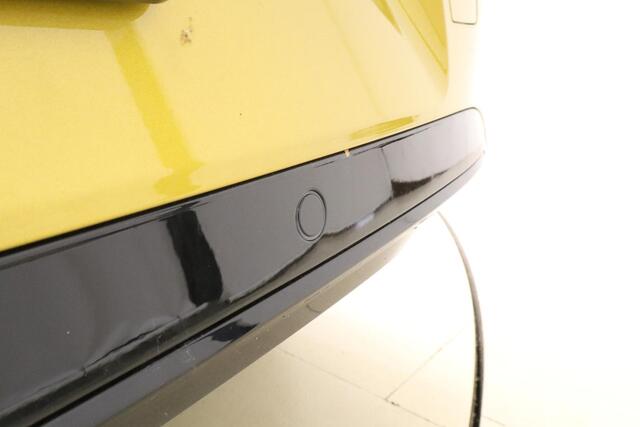 Opel ASTRA 1.2 Turbo GS 130 PK Automaat | DEMO | Navigatie | Camera | 18" Lichtmetaen velgen | Camera | Panoramadak | Zwart dak