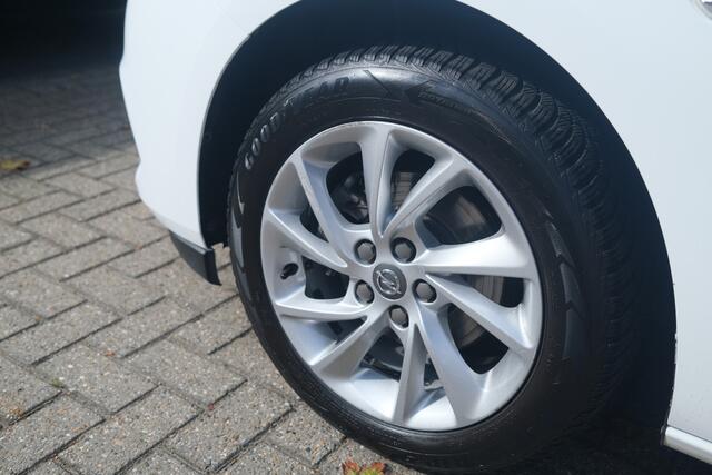 Opel ASTRA Sports Tourer 1.2 Business Elegance Trekhaak | Camera | 16" | Comfort stoel !