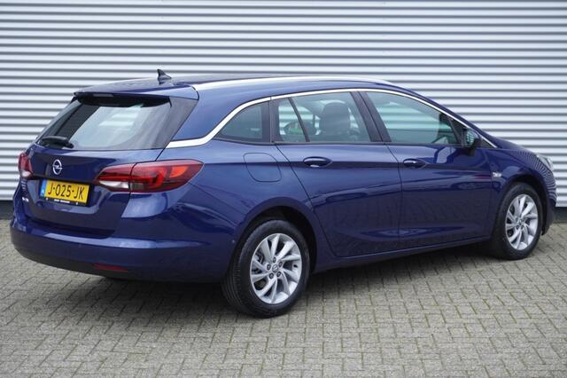 Opel ASTRA Sports Tourer 1.2 Turbo Elegance / Camera / AGR / Navi / LED
