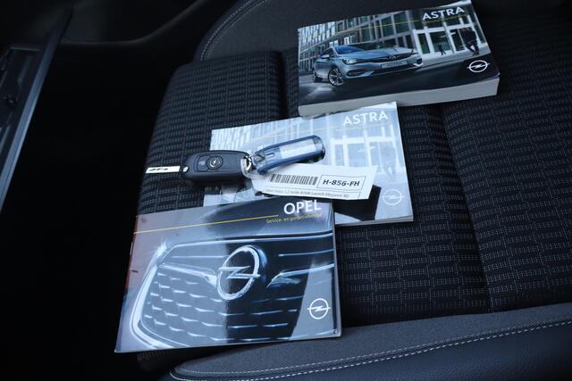Opel ASTRA 1.2 Elegance NL-Auto!! Adap. cruise I Camera I Climate