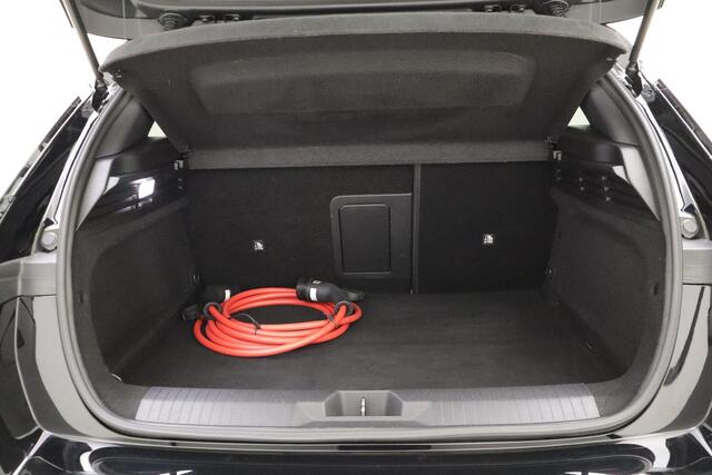 Opel ASTRA Electric 54 kWh GS | Navigatie | Stoel & Stuurverwarming | Camera | Extra getinte ramen | Lichtmetalen velgen | Keyless | Climate control